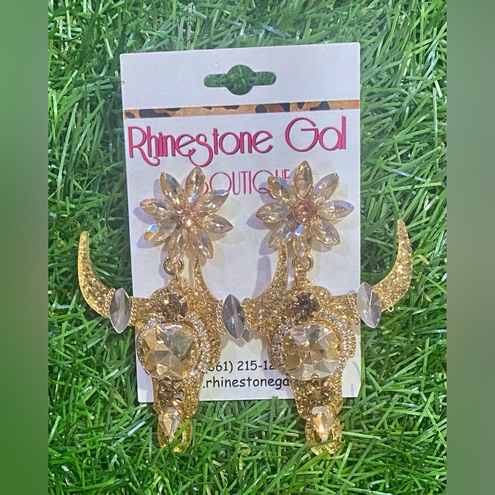 BRAND NEW WITH TAGS Western Gold Crystal Bull Head Statement Earrings